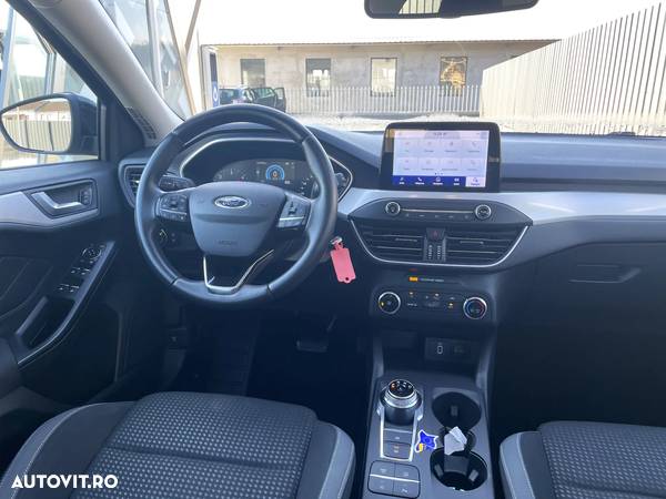 Ford Focus 1.5 EcoBlue Start-Stopp-System Aut. ACTIVE DESIGN - 8