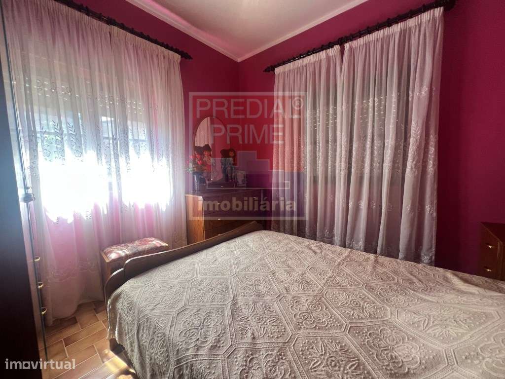 MORADIA INDEPENDENTE COMPOSTA POR 2 CASAS EM CANELAS AROUCA-10