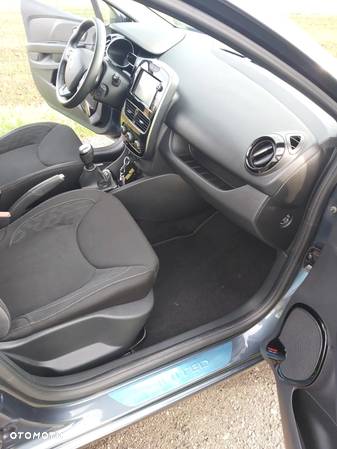 Renault Clio 1.2 16V 75 Limited - 16