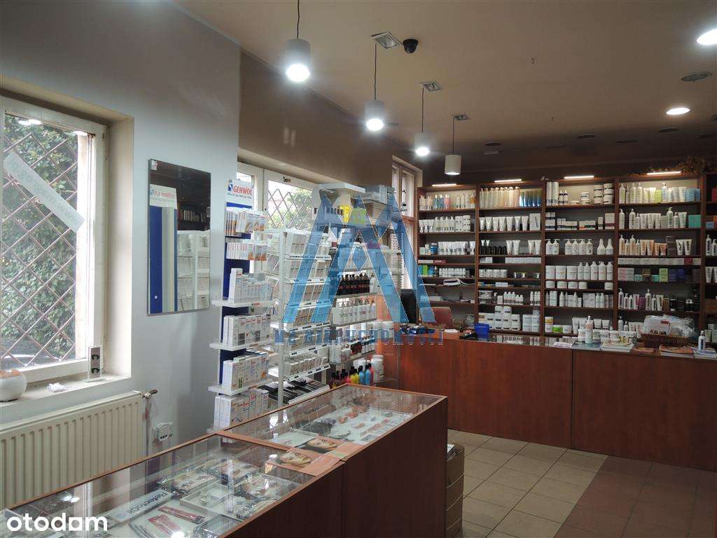 Lokal w centrum miasta-0