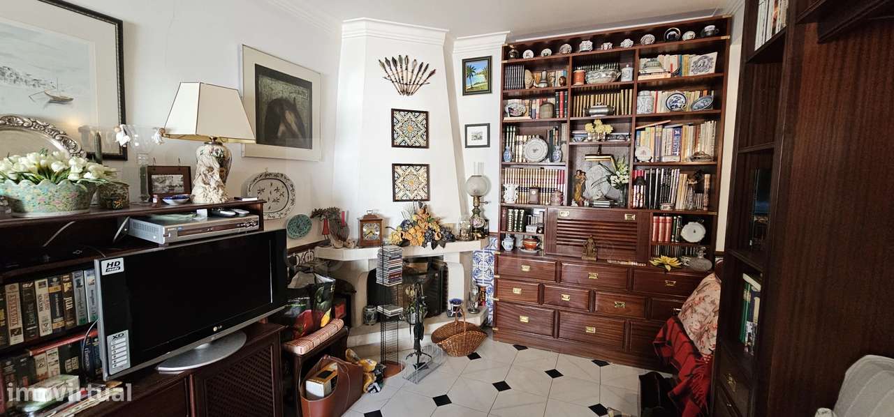 T1 Massamá a 2 min da Estação de Comboio de Massamá-Barcarena - Grande imagem: 3/48