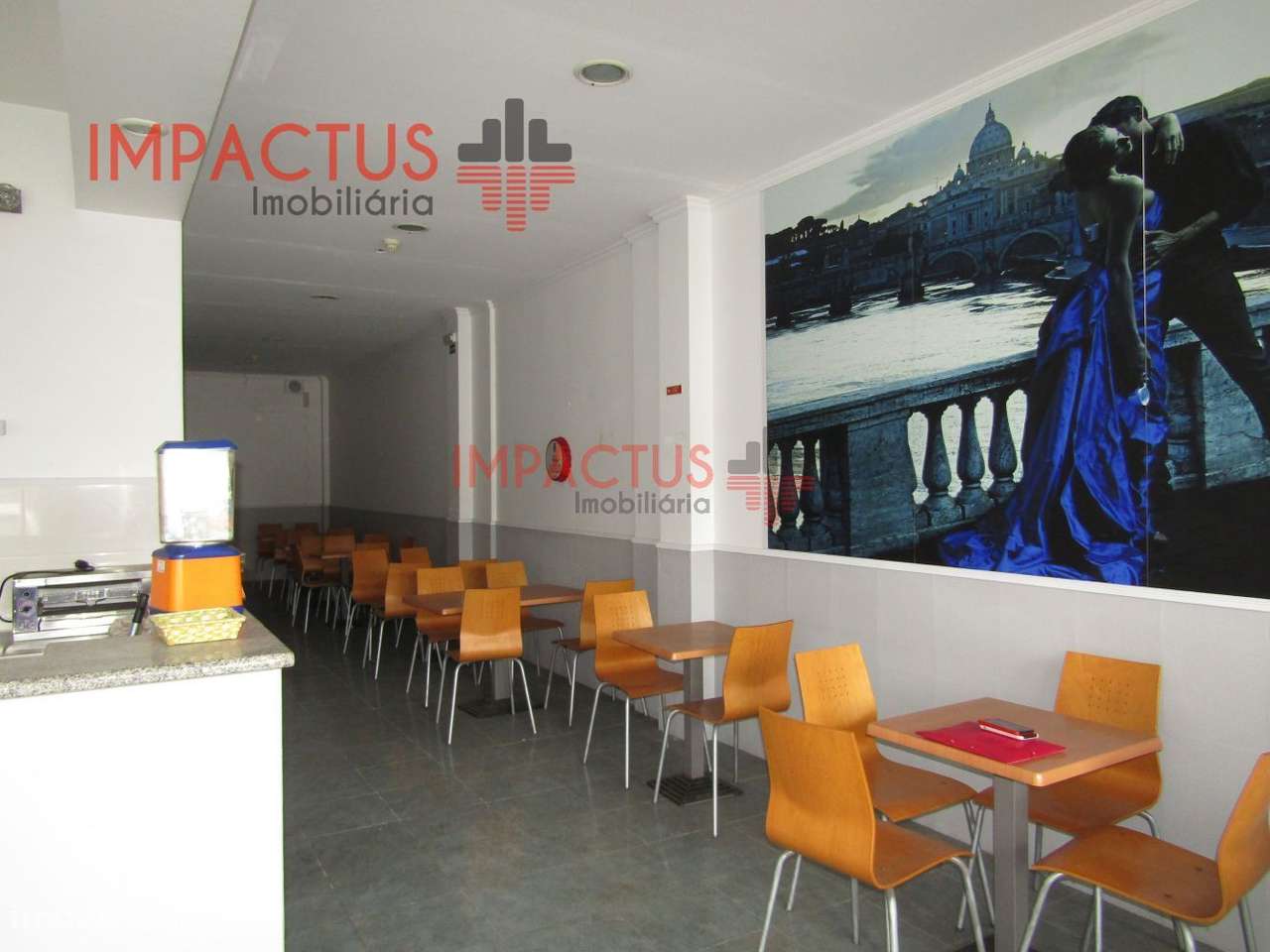 Café/Restaurante no Castêlo da Maia - Grande imagem: 2/19