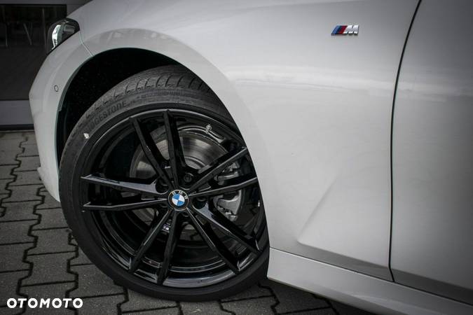 BMW Seria 3 320i - 10