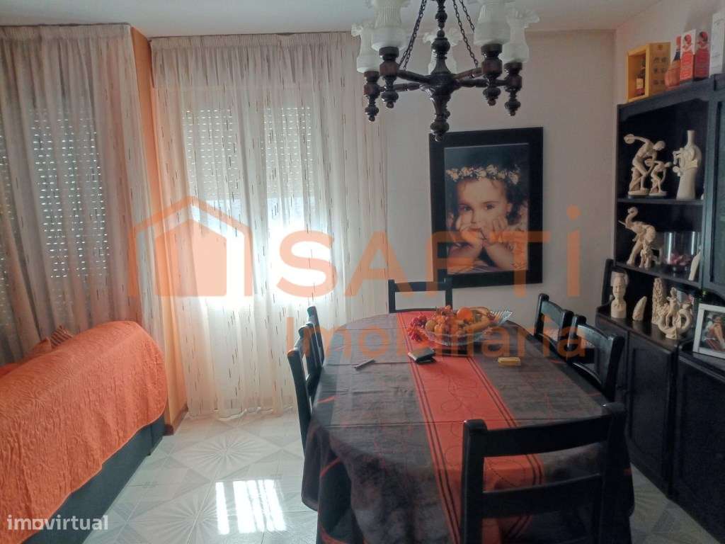 Apartamento T5, em excelente localização - Grande imagem: 5/7