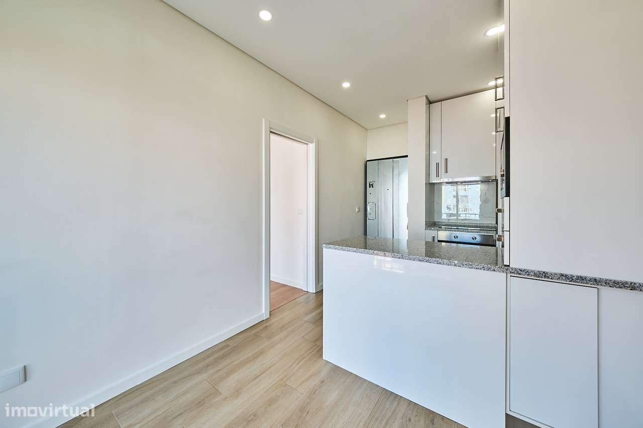 Apartamento T1 remodelado - Almada - Grande imagem: 5/15