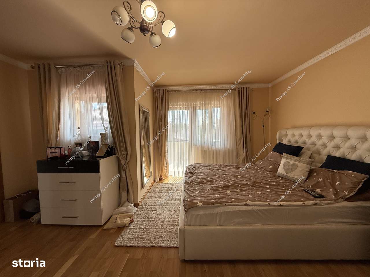 Casa individuala 7 camere 4 Bai | 764 mp Teren | Zona Planetelor Giroc-1