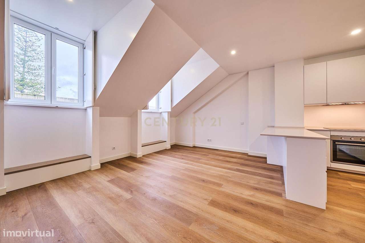 Apartamento T1+1 Duplex de Prestígio Totalmente Renovado na Avenida Lu - Grande imagem: 5/18