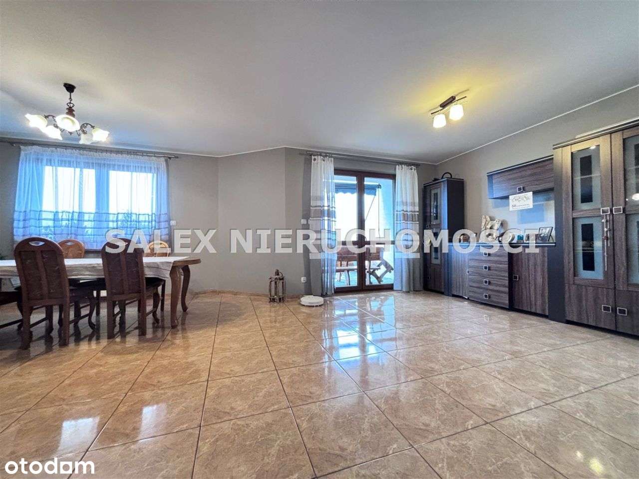 Dom z dużą działką w Jarząbkowicach-1