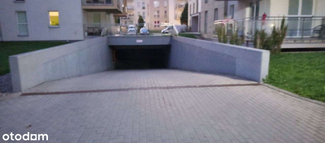 Miejsce postojowe do wynajęcia – Elbląg, ul. Bema - Pełny obrazek: 4/4