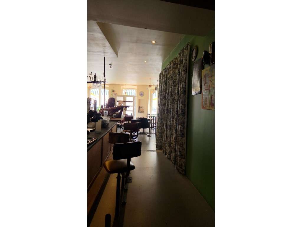 Espaço Comercial Junto ao Panteão-13