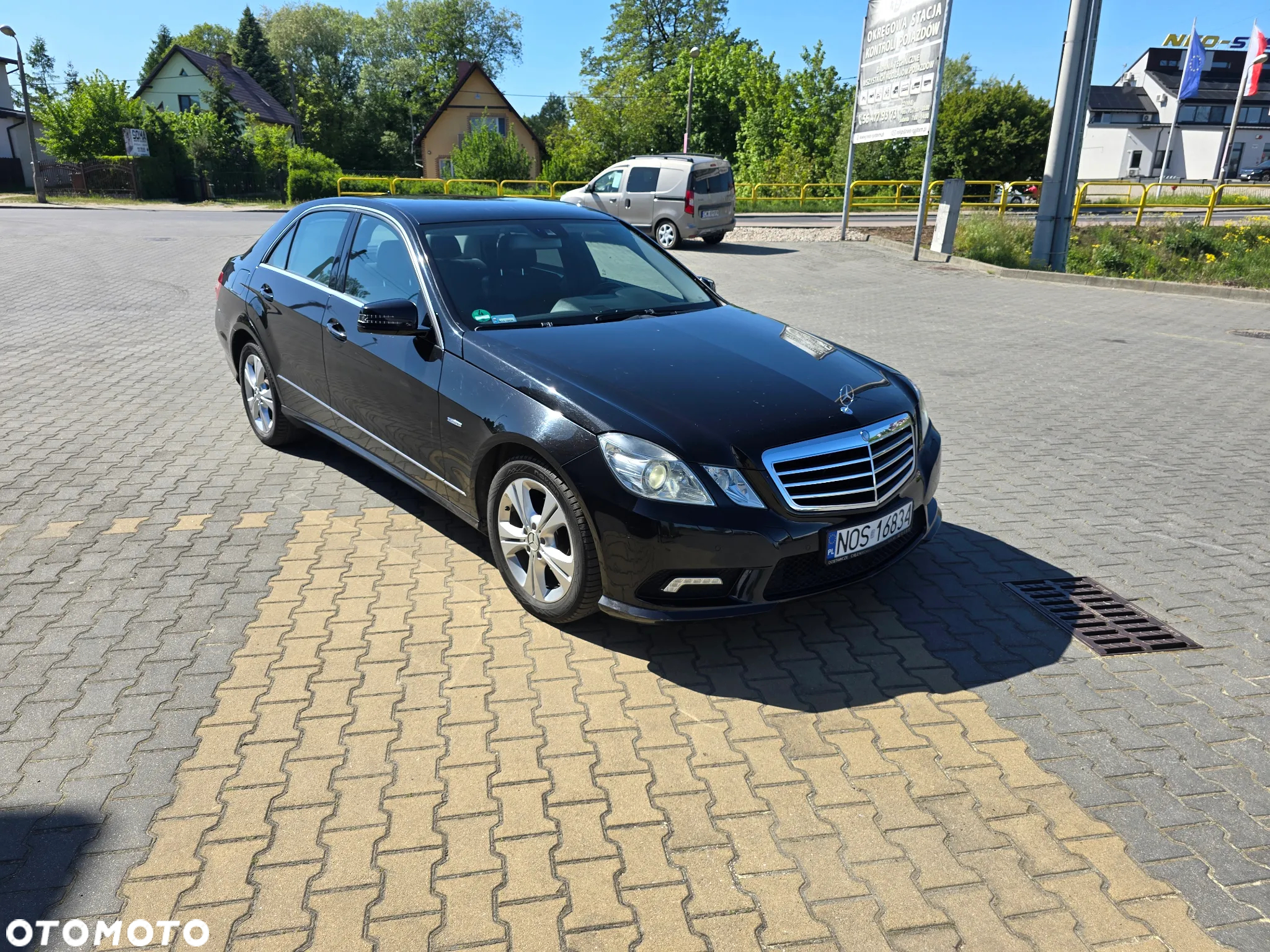 Mercedes-Benz Klasa E 200 BlueTEC 7G-TRONIC - 4