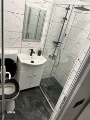 Garsoniera La Cheie, zona Centrala, etaj intermediar - Imagine principală: 4/4