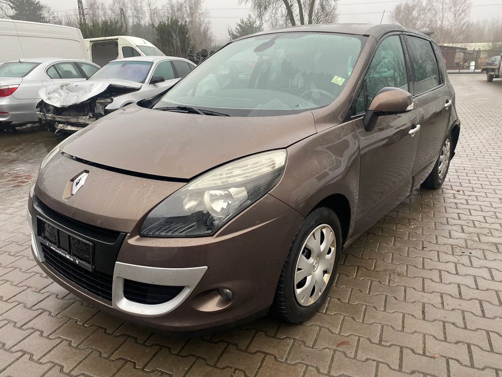 Renault Scenic III TCe 130 Dynamique 2011