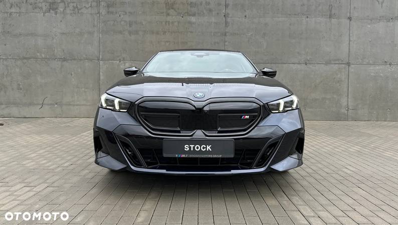 BMW i5 M60 xDrive - 2