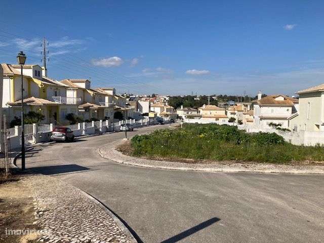 Almada Lisboa Sul Terreno para moradia unifamiliar-2