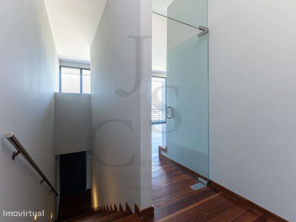 Moradia T4+T2 R/C Independente Gondomar - Possibilidade Permuta-24