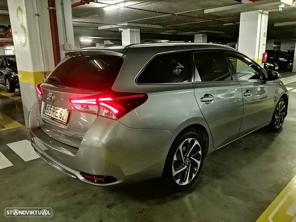 Toyota Auris Touring Sports 1.4 D-4D Com+P.Sport - 4