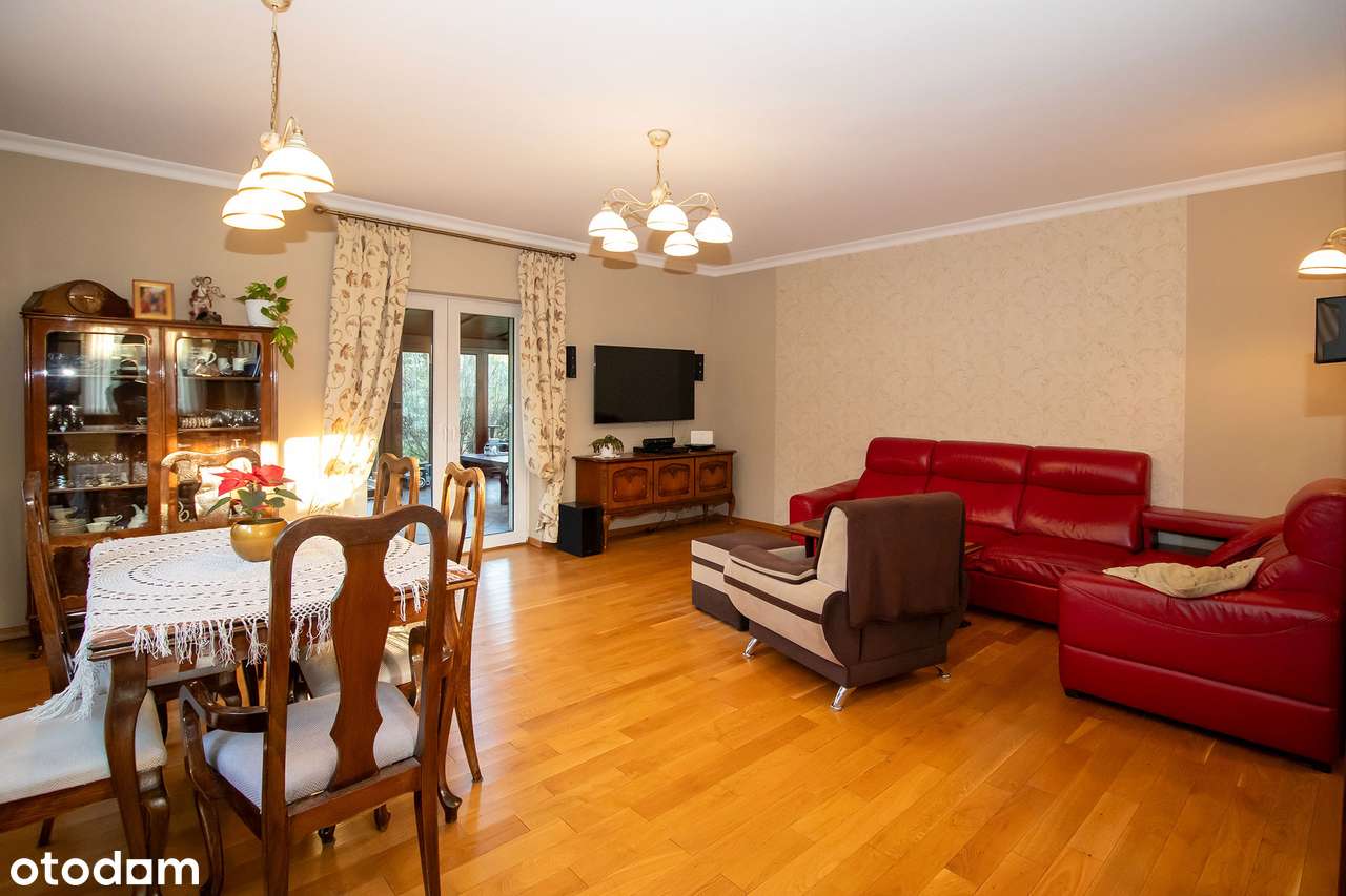 Duży, funkcjonalny dom pod Opolem-3