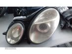 farol esquerdo mercedes w 211 2003 - 1