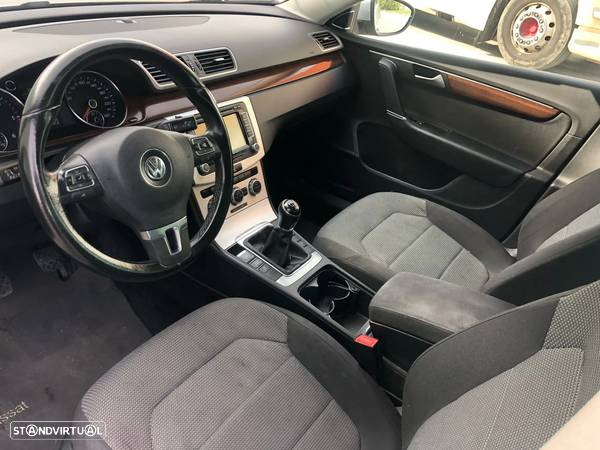 VW Passat 2.0 TDI Highline - 6