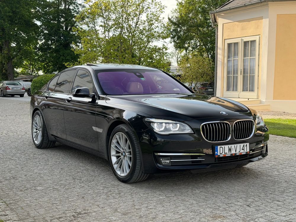 BMW 7 Series F01 730d xDrive 2012