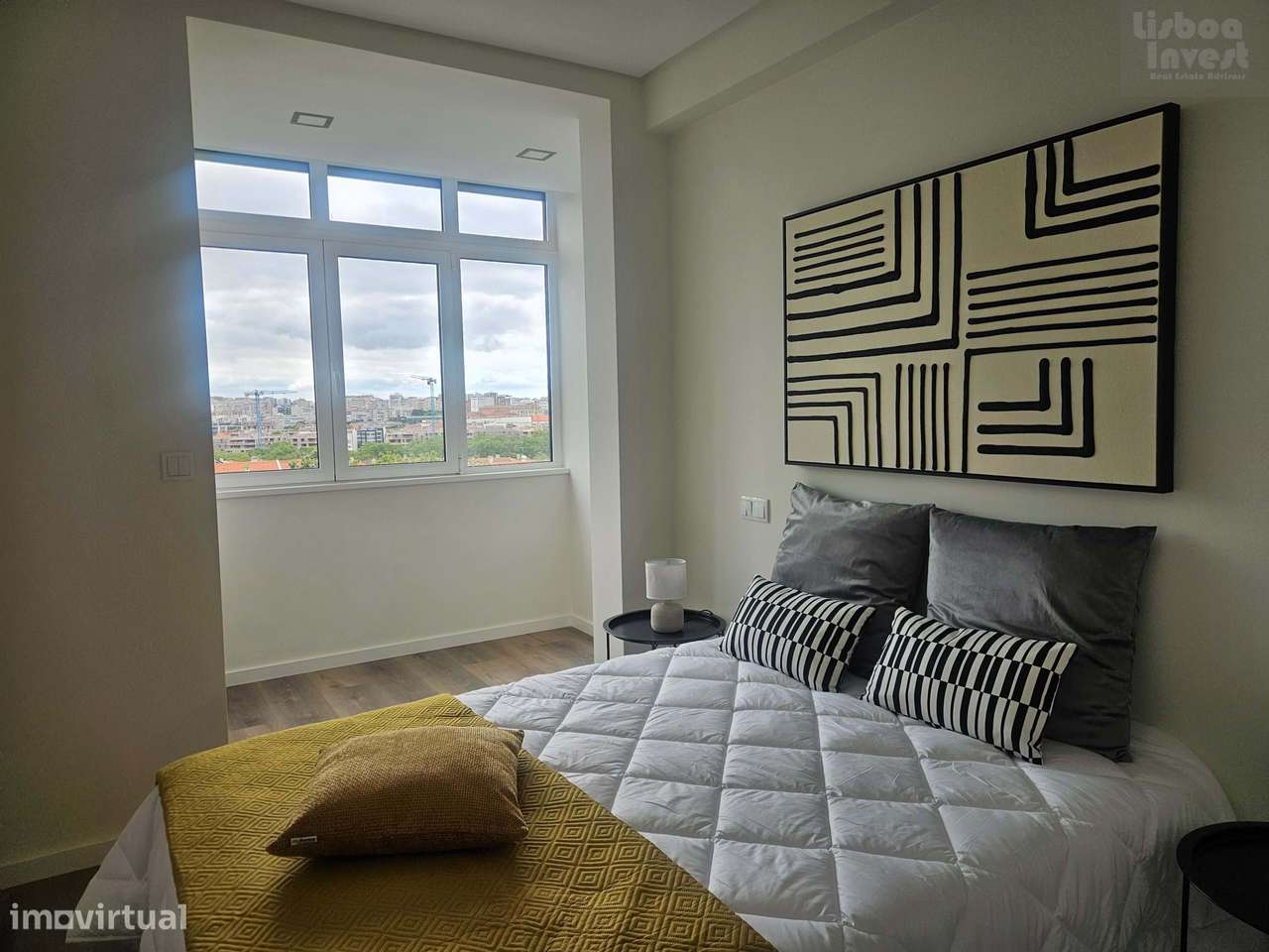 Apartamento T3 Novo com Varanda em Benfica-18