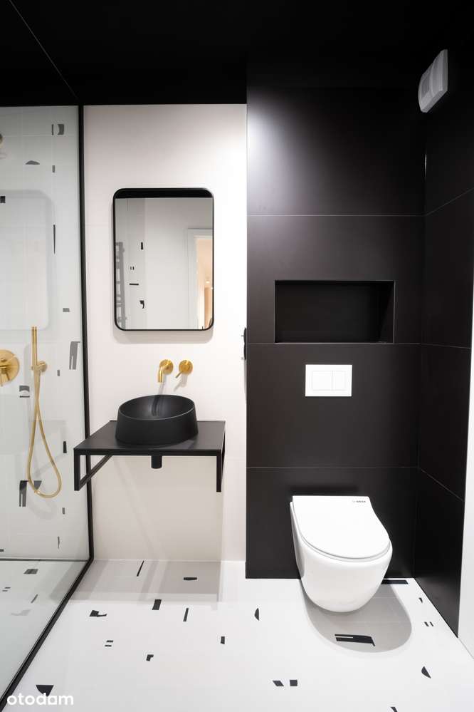 Lokal z miejscem postojowym, wykończony, Centrum-4