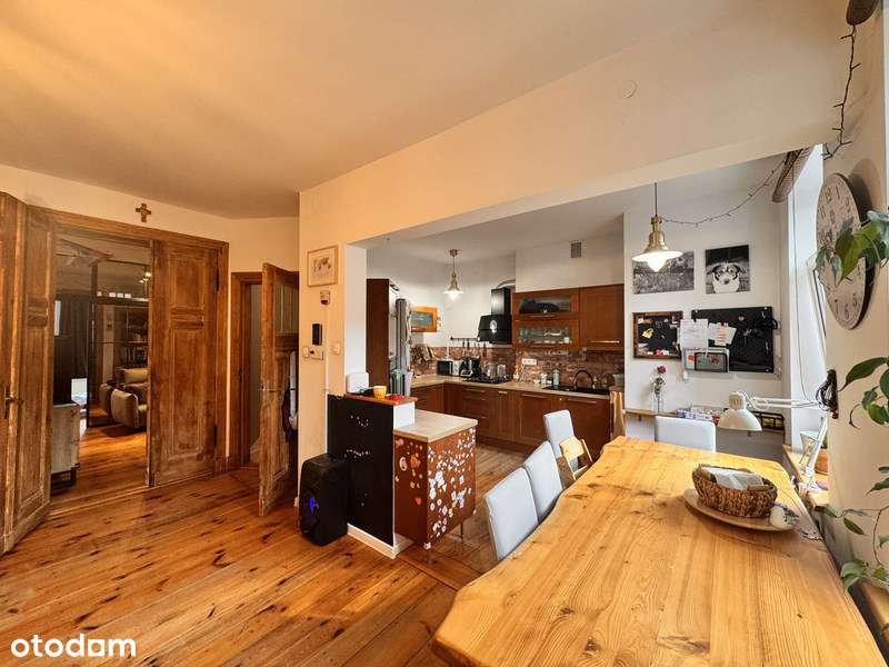 Klimatyczne mieszkanie po remoncie w centrum, przy ulicy Wałowej.-9