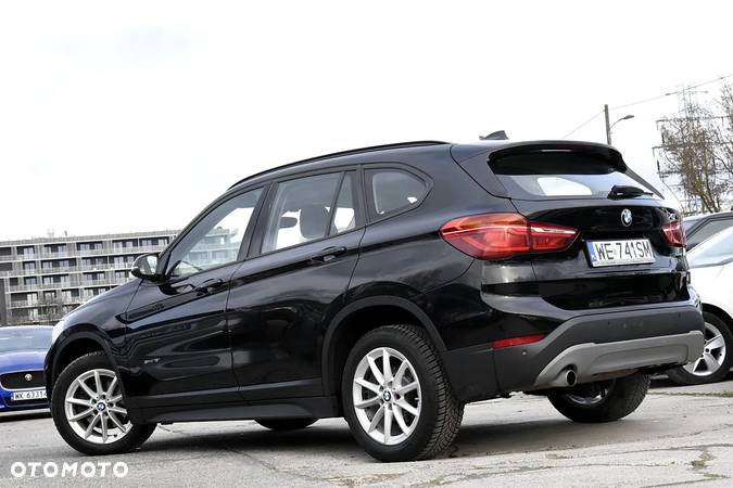 BMW X1 sDrive18i Advantage - 4