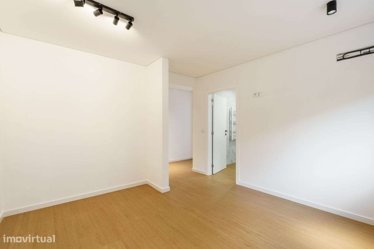 Moradia T5 Remodelada - Condomínio da Fonte Seca-45