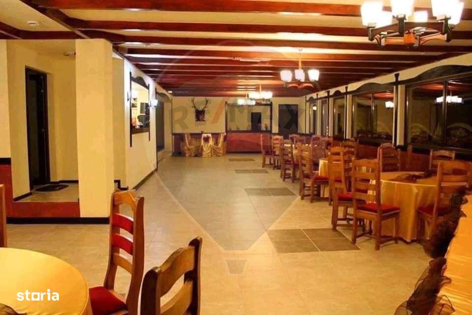 Afacere de vanzare: pensiune, sala de evenimente si restaurant - Imagine principală: 3/5