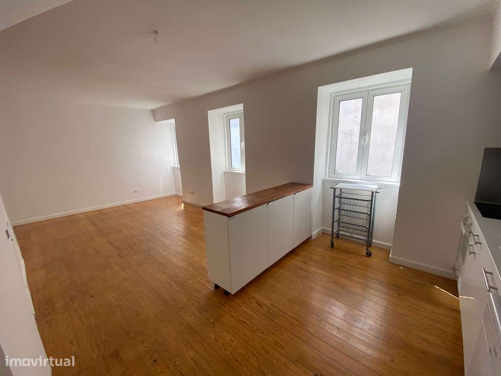 Apartamento T2 Duplex - Madragoa, Lisboa - Grande imagem: 4/13