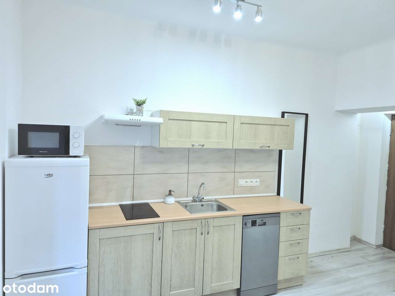 GROCHÓW / KAWALERKA / NOWE/ WYSOKIE / CZYNSZ-100 zł. - Pełny obrazek: 5/13