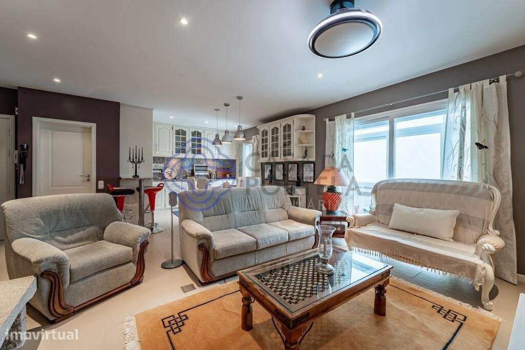 Apartamento T3 com varanda, equipado e com lugar de garagem junto  ao - Grande imagem: 4/24