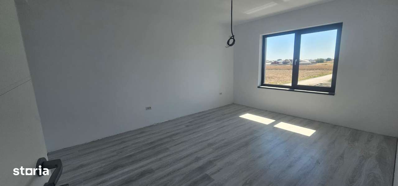 Casa 4 camere,gata de mutare/Com.Berceni-3