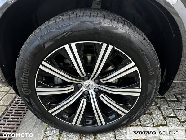 Volvo XC 90 - 9