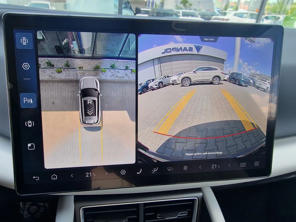 Zasięg 1000 km / Kamera 360 / Nawigacja Google