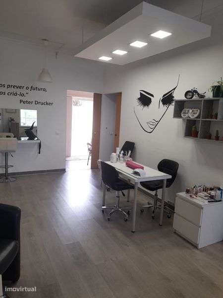 Trespasso Salão de Cabeleireiros na linha de Cascais/Parede - Grande imagem: 4/7