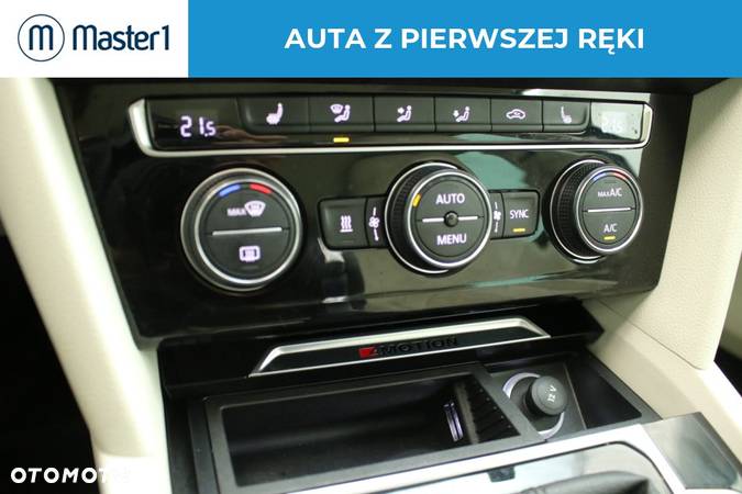 Volkswagen Passat 2.0 TSI BMT 4Mot Highline DSG - 18