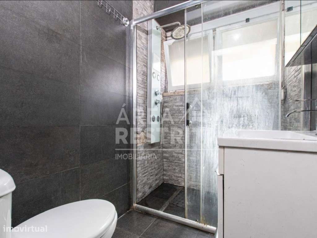 Apartamento T2 em Lisboa na Penha de França-7
