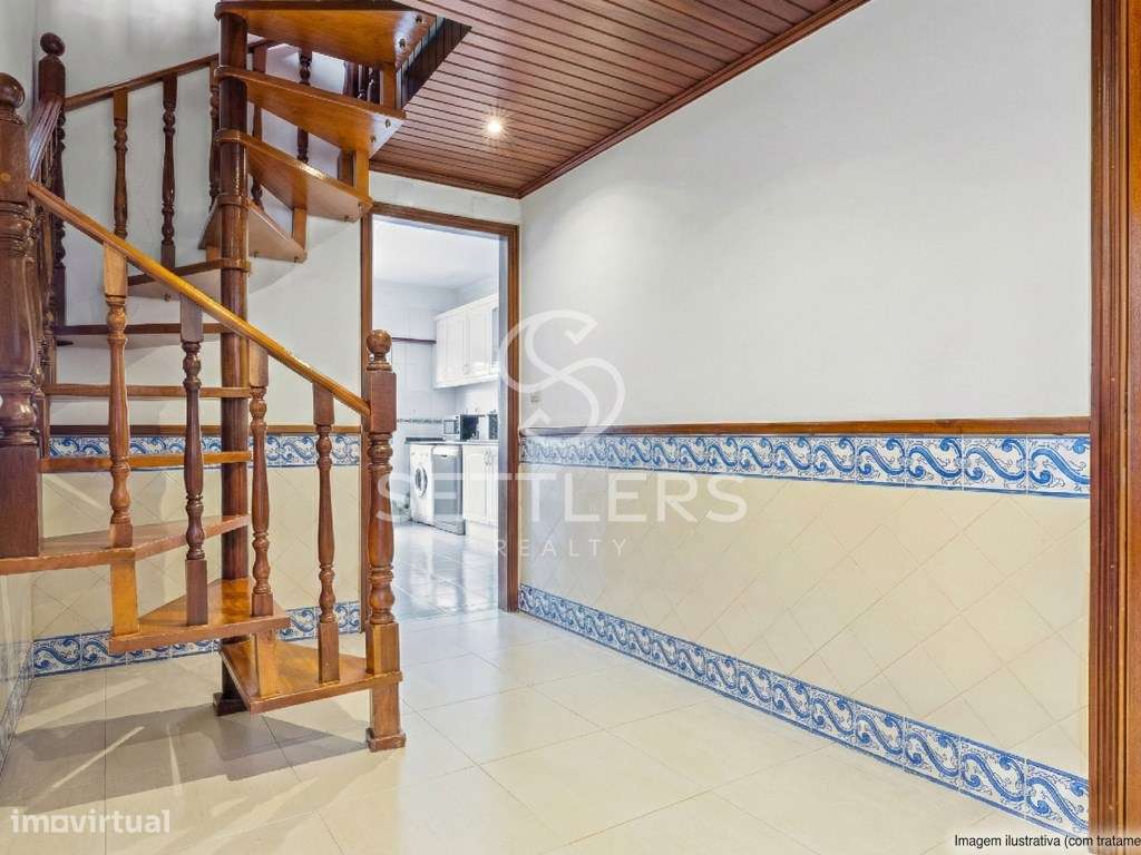 Apartamento T2+1 - Parede-30