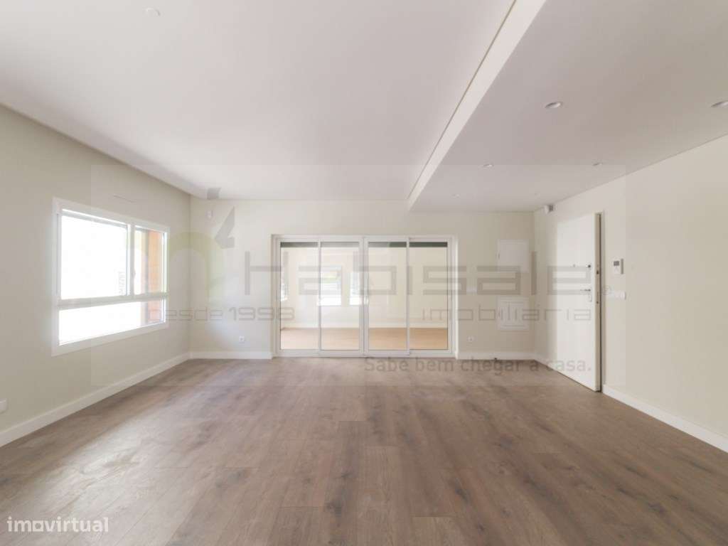 T3 + 1 com terraço, nas Colinas do Cruzeiro!-12