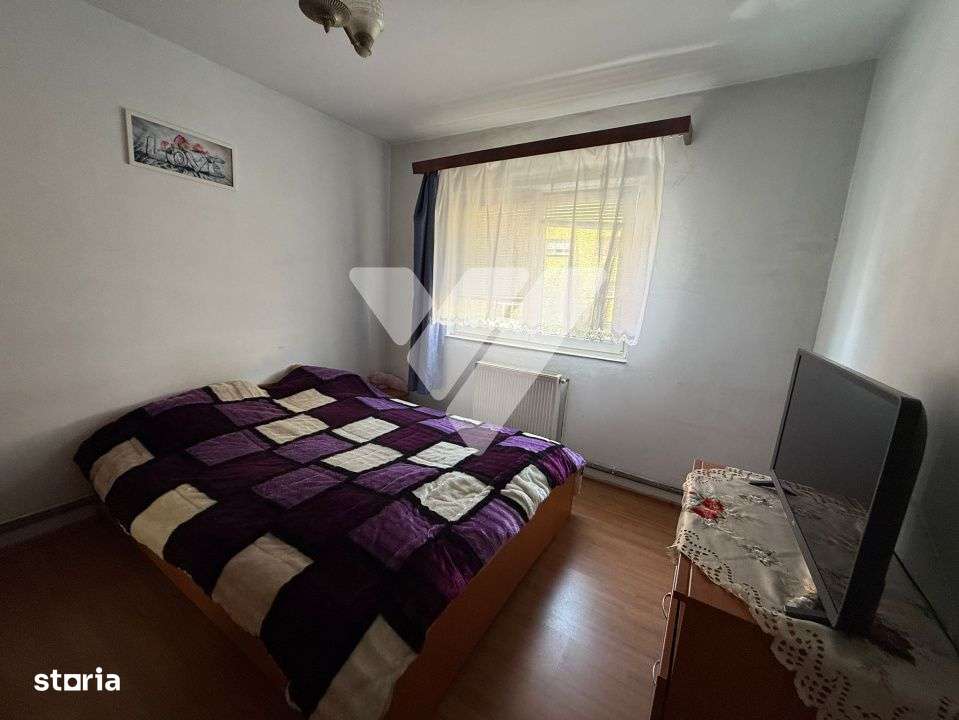 Apartament 3 camere decomandat etaj 2 zona Vasile Aaron Sibiu - Imagine principală: 4/7