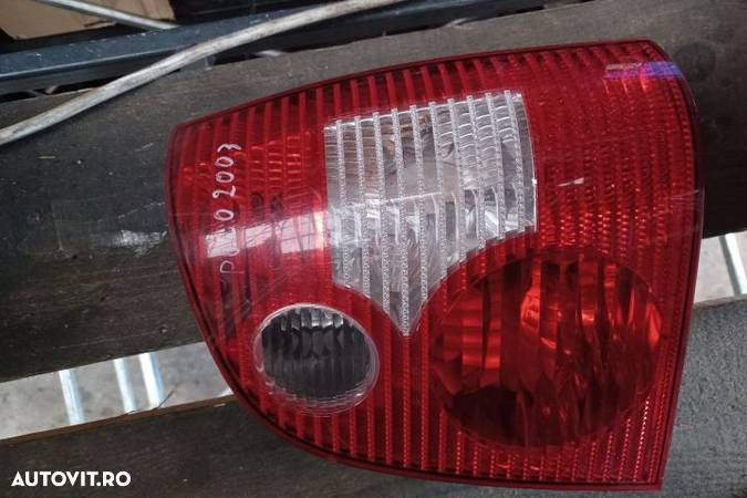 Lampa stop dreapta pe aripa Volkswagen VW Polo 4 9N (facelift)  [din 2005 pana  2009] seria Hatchba - 1