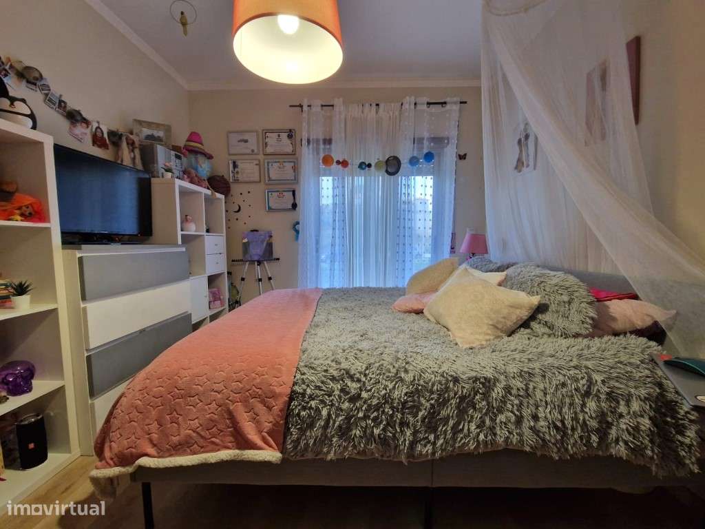 Apartamento T2 em Sesimbra com vista para o Castelo-7