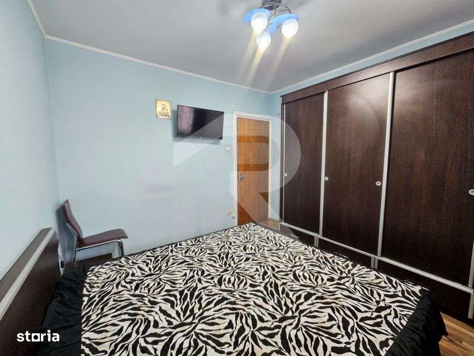 LUICA - PIATA RESITA, 3 CAMERE 73 MP TOTAL, CENTRALA PROPRIE! - Imagine principală: 5/19