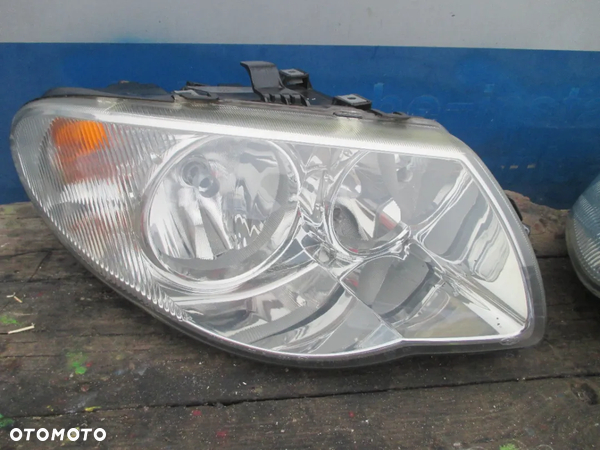 Lampa PRAWA CHRYSLER VOYAGER LIFT ZKW EUROPA - 2