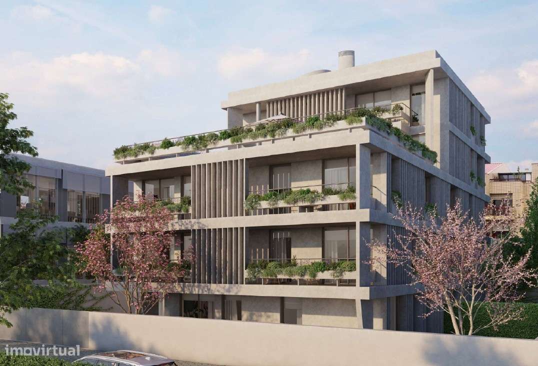 T3 c/ varanda à Marechal Gomes da Costa - Grande imagem: 2/23