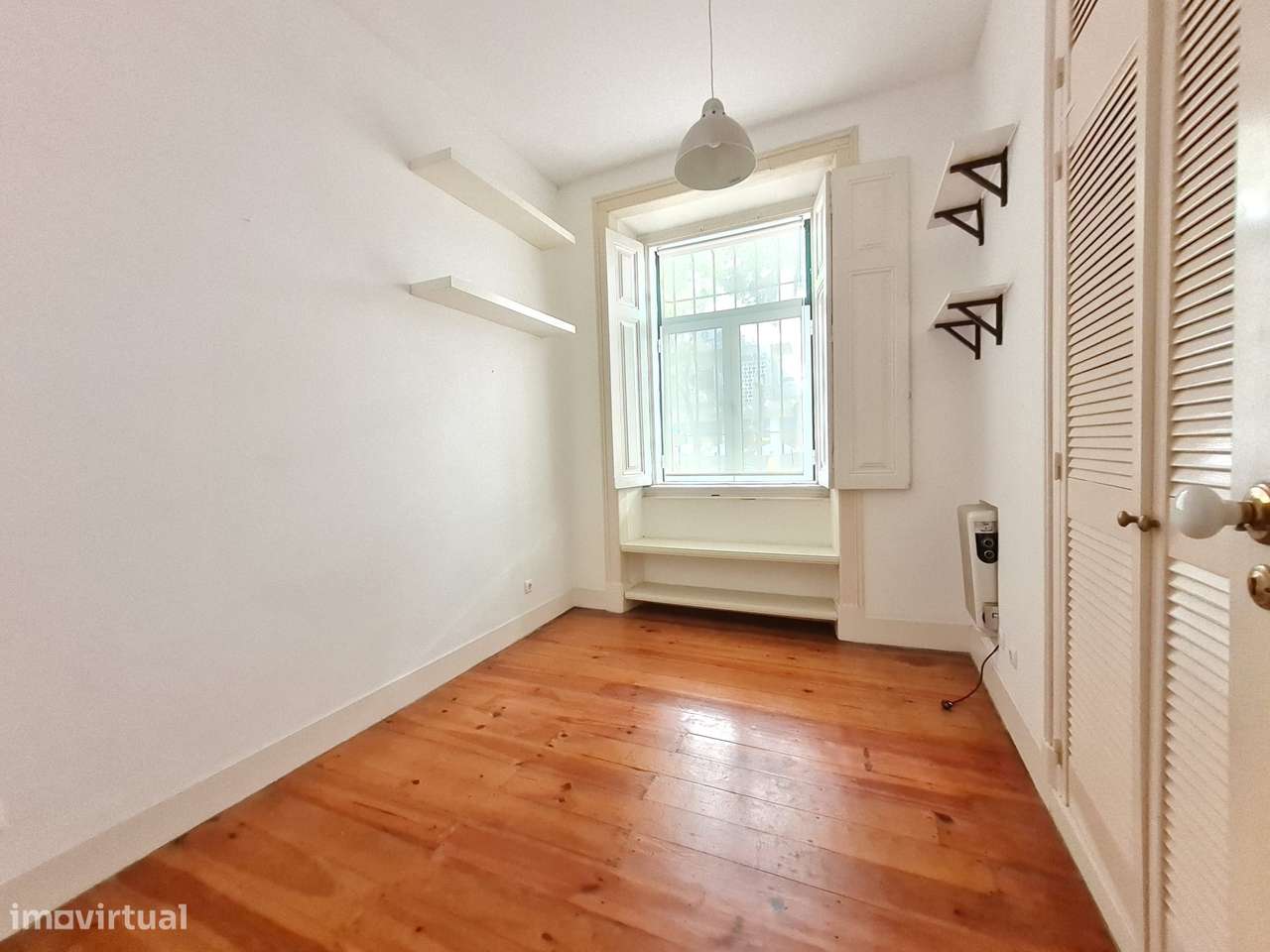 Prédio para Venda - Campo de Ourique - Grande imagem: 4/26