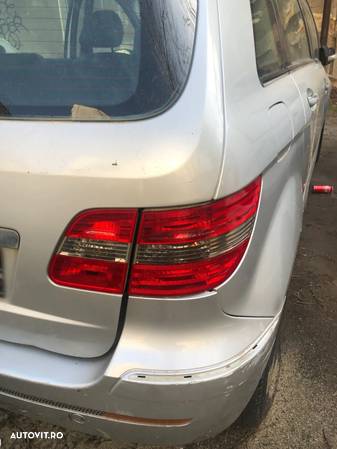 Stop stanga/Stop dreapta aripa haion Mercedes Benz B class W245 - 3